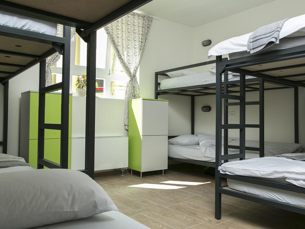 Varad Inn โนวีซาด ห้อง รูปภาพ